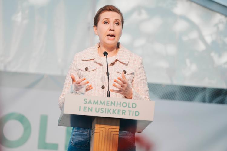 Socialdemokratiet formand Mette Frederiksen på scenen i Odense 1. maj. Foto: Thomas Traasdahl/Ritzau Scanpix