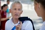 Formand Hans Natorp skal holde styr på de 62 specialforbund, der er organiseret under Danmarks Idrætsforbund. Trods flere eksempler på alvorlige konflikter mellem de politisk valgte bestyrelser og ansatte, mener han, at der skal være plads til uenighed.   Foto: Jens Dresling