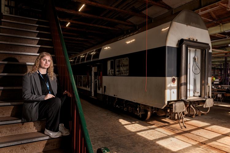 Cathrine Bundgaard Boysen became a corporate lawyer in 2023, quickly landed a job, but soon changed positions again because she felt »professionally isolated« in her first role. Foto: Jacob Ehrbahn