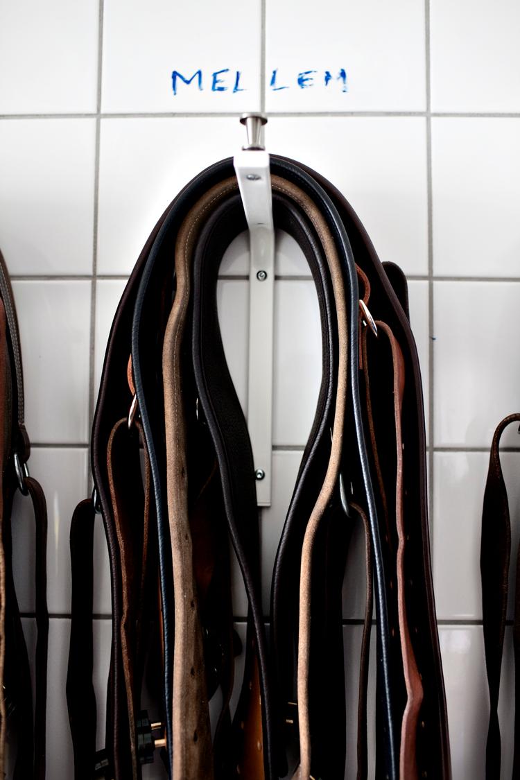 Psykiatriens fikseringsbælter fås i forskellige størrelser. Her er en str. ’mellem’ fotograferet i 2010 på en lukket afdeling på Bispebjerg Hospital. Foto: Miriam Dalsgaard