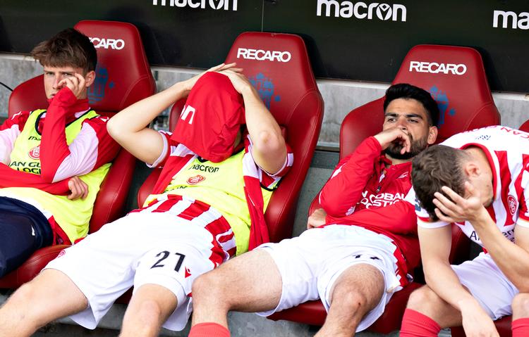 Stemningen er helt nede i kulkælderen i Aalborg efter at nedrykningen er en realitet. Foto: Henning Bagger/Ritzau Scanpix