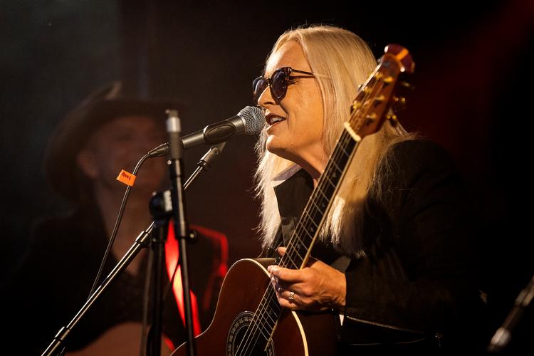 Anne Linnet. Klokken 21.00. Foto: Finn Frandsen