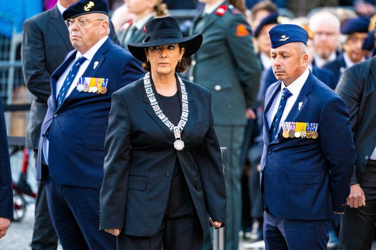  Femke Halsema, Amsterdams borgmester, ses her ved ved en mindehøjtidelighed for Anden Verdenskrigs afslutning 4. maj 2025. 
 Foto: Mischa Schoemaker/Ritzau Scanpix