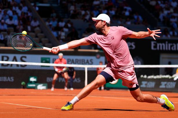 Franske Quentin Halys havde publikum på sin side men måtte i sidste ende se sig slået efter en dramatisk kamp og fem tætte sæt. Foto: Dimitar Dilkoff/Ritzau Scanpix