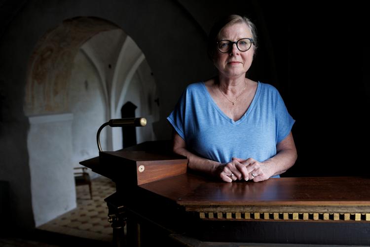Samtlige kirkegængere, som Politiken har talt med, håber at Ann Skov Sørensen er enden på Tømmerup Kirkes lidelser.  Foto: Jacob Ehrbahn