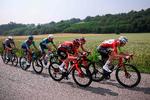 Ivan Romeo fra Movistar ses her til venstre i billedet, stak af fra udbruddet på det helt rigtige tidspunkt og vandt 3. etape af  Critérium du Dauphiné.   Foto: Anne-christine Poujoulat/Ritzau Scanpix
