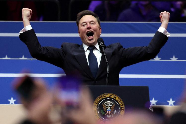 Elon Musk har langet voldsomt ud efter Donald Trump på sit sociale medie X, men har siden trukket i land og slettet nogle af de hårde anklager.  Foto: Amanda Perobelli/Ritzau Scanpix