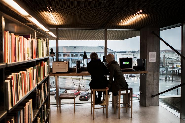 I følge KUBI-planen skulle flere af Københavns biblioteker og kulturhuse fusioneres på nye adresser med Biblioteket Rentemestervej (arkivfoto) som forbillede. Det fungerer både som kulturhus med bibliotek, café, filmklub og mange andre arrangementer.    Foto: Simon Fals