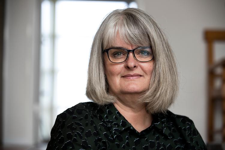 Anette Hummelshøj, der lørdag fylder 60 år, har ikke søgt at undgå de vanskelige job i sin tid som chef i staten. Foto: Lene Esthave