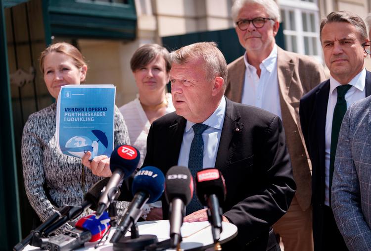 Udenrigsminister Lars Løkke Rasmussen fremlagde den nye strategi for udviklingspolitisk ved Eigtveds Pakhus fredag. Foto: Liselotte Sabroe/Ritzau Scanpix
