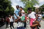 Juneteenth har hidti l været en national fridag til minde om ophævelsen af slaveriet, men præsident Trump mener, at fridagen mest af alt er en økonomisk belastning. Her fejres mindedagen i Chicago, Illinois. Foto: Octavio Jones/Ritzau Scanpix