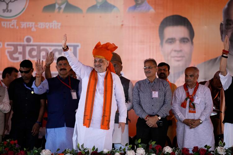 Indenrigsminister Amit Shah vil af med det engelske sprog i Indien. Ikke alle er enige. Foto: Channi Anand/Ritzau Scanpix