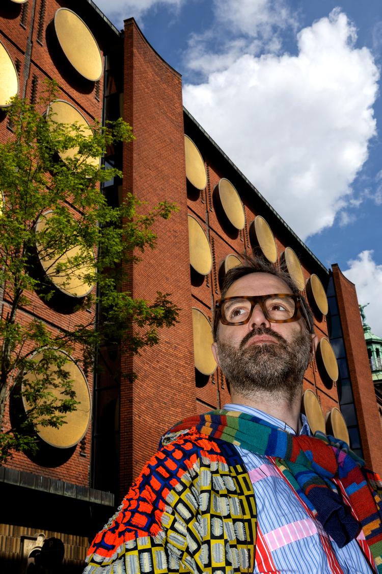 Den italienske økofilosof Emanuele Coccia mener, at vi er blevet botanisk blinde og fokuserer for meget på dyrelivet, fordi det minder om os selv. Vi overser planternes afgørende betydning for alt liv. Foto: Finn Frandsen