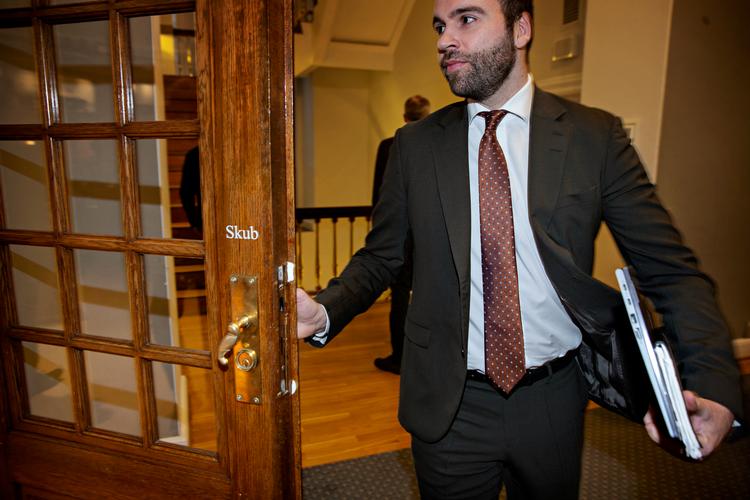 I 2023 kaldte den socialdemokratiske regering det for symbolpolitik at indføre det såkaldte burkaforbud på skoler og uddannelsesinstitutioner. Nu har S ændret mening, og partiets retsordfører, Bjørn Brandenborg, mener ikke, at der er tale om symbolpolitik. Foto: Martin Lehmann
