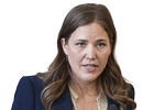 Det bliver med al sandsynlighed ikke muligt for regeringen at indfri ambitionerne om at åbne samtlige forhandlingsspor med Ukraine, mens Danmark har EU-formandskabet. Her præsenterer europaminister Marie Bjerre (V) regeringens prioriteter for formandskabet på et nyligt pressemøde. Foto: Liselotte Sabroe/Ritzau Scanpix