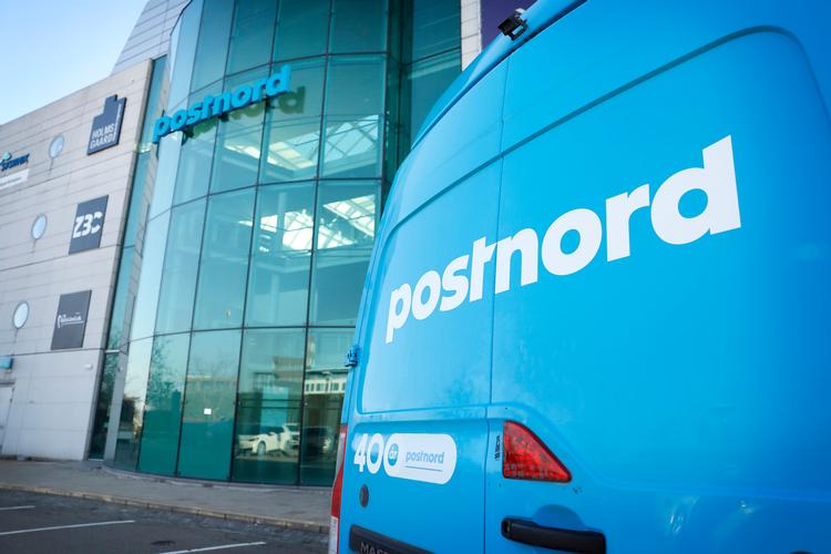 Fra årsskiftet skal PostNord ikke længere dele breve ud. Foto: Jens Dresling