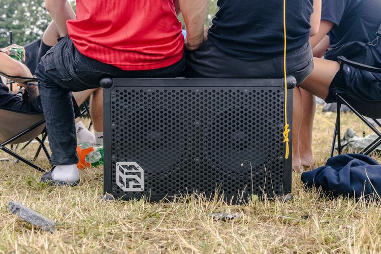     Soundbokse er fast inventar på campingområdet.   Foto: Anders Holst Pedersen