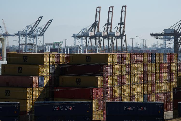 Containere i havnen i Los Angeles i USA. Foto: Daniel Cole/Ritzau Scanpix
