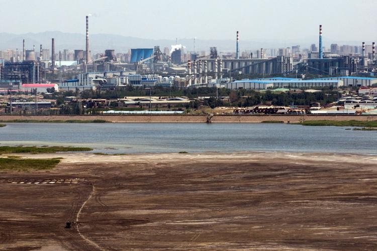 Søen i byen Baotou er »en forretningshemmelighed« for selskabet  for Baogang Group, som er under de kinesiske myndigheders kontrol.  Foto: The New York Times/Ritzau Scanpix