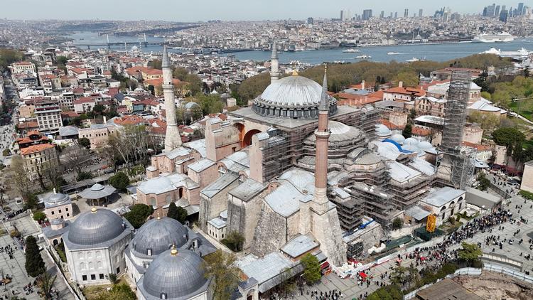 Mange kritiserede, at den tyrkiske regering omdannede den tidligere kirke til moské i 2020. Blandt andre pave Frans, der fandt det »smertefuldt«. Foto: Pavel Nemecek/Ritzau Scanpix