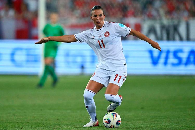 Katrine Veje spillede sin 23. slutrundekamp for Danmark i 3-2-nederlaget mod Polen. Hun undskylder på holdets vegne. Foto: Fabrice Coffrini/Ritzau Scanpix