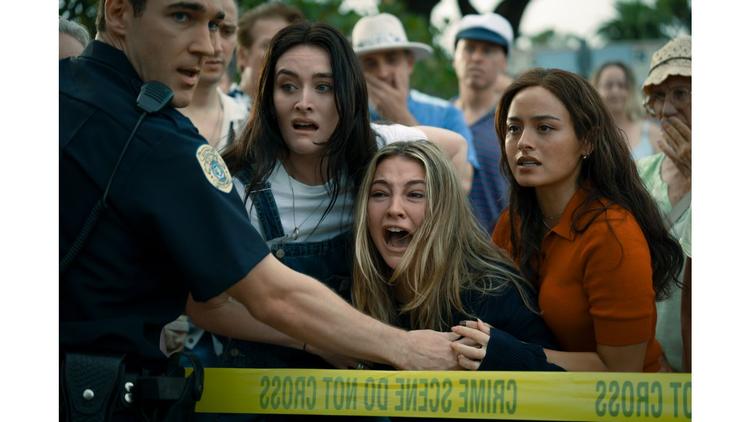 Skrig, nogen er død! Om lidt er de fleste døde. Betyder det noget?  Foto: SF Studios