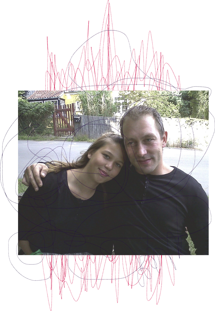 Clara Underdahl, 13, and her older brother Kasper, 32, in Dyrehaven in 2010. They hadn't seen each other since Christmas 1997. That was also their last meeting. He passed away in June 2011. 