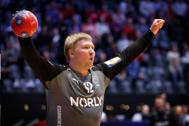 Emil Nielsen skifter det spanske ud med ungarnske Veszprem. Han har været i Barcelona siden 2022. Foto: Jens Dresling