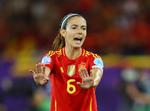 Aitana Bonmati er den aktuelle indehaver af kvindernes Ballon d'Or og dermed på papiret verdens bedste spiller. Midtbanespilleren fra Barcelona viste sin værdi i semifinalen, hvor hun blev matchvinder i den forlængede spilletid. Foto: Denis Balibouse/Ritzau Scanpix