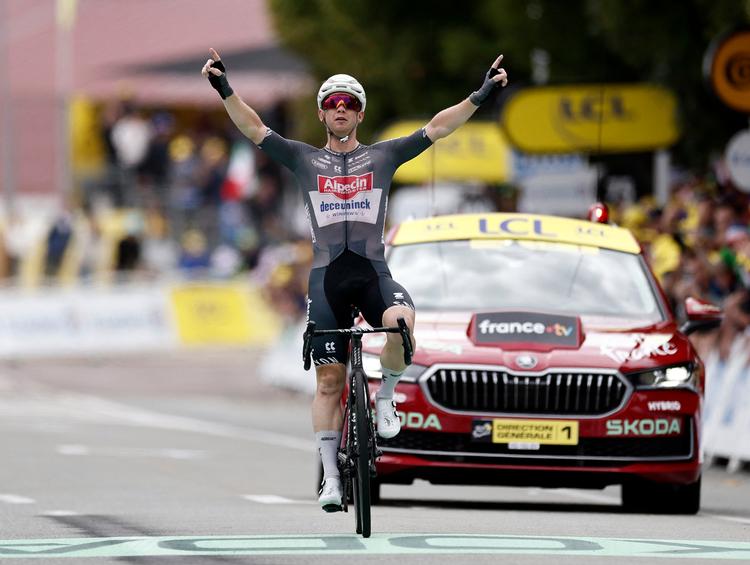 Kaden Groves kørte væk fra udbryderne og tog sin tiende etapesejr i en grand tour. Foto: Benoit Tessier/Ritzau Scanpix