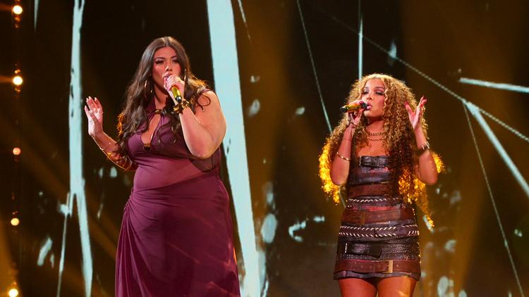 Katie og Aaliyah fra gruppen SZN4, som de dannede med Cameron og Donzell i 'Building the Band'. De valgte hinanden efter at have hørt hinandens stemmer. Foto: Netflix