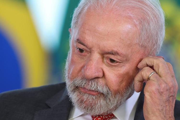 Brasiliens præsident Lula da Silva har åbent trodset Trump i flere uger. Nu har Trump svinget toldhammeren over Brasilien og sanktioneret den dommer, der har ansvaret for sagen mod Brasiliens tidligere præsident Bolsonaro.   Foto: Adriano Machado/Ritzau Scanpix
