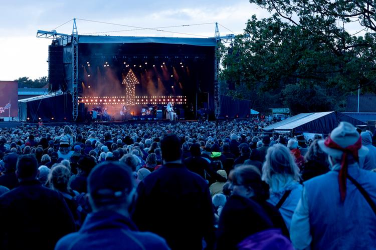 Opfordres der til had eller vold på scenen på Tønder Festival, skal scenens konferencier efterfølgende tage afstand, lyder det i nye retningslinjer fra festivalens ledelse. Foto: Finn Frandsen