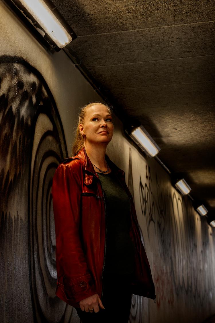 »Jeg har kun to kinder. Når man har vendt dem begge to til, løber man ligesom tør«, siger Anne Dencker Hansen om tonen på elektrikeruddannelsen. Foto: Finn Frandsen