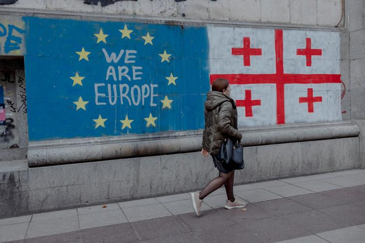 Et stort flertal i den georgiske befolkning ønsker EU-medlemskab, men under det danske formandskab bliver landet ikke inviteret med til bordet.  Arkivfoto:  Christian Falck Wolff