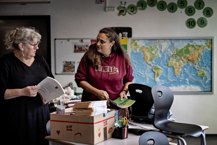 For more than twenty years, Marianne Frost Sørensen (left) and Sophie Kyhn-Rasmussen have welcomed kindergarten class students every late summer. Foto: Martin Lehmann