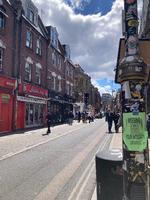 Brick Lane i Londons East End er fuld af butikker med alskens tingel-tangel. Foto: Sara Asoka Paulsen