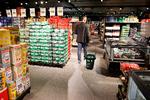 Når supermarkedsgiganten Coop laver tilbudsaviser og indretter butikker, går de efter danskernes præferencer. Og det matcher sjældent, hvad der er bedst for folkesundheden.   Arkivfoto: Jens Dresling