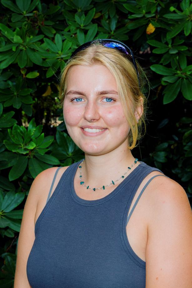 Signe Maaløe er stoppet på sit studie og er på vej ud at rejse.   Foto: Loui Pedersen