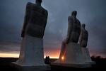 I dag kender flest Svend Wiig Hansen for hans skulpturer som 'Slægt løfter slægt' på Gammel Strand og skulpturgruppen 'Mennesket ved havet' nord for Esbjerg. Foto: Jens Dresling