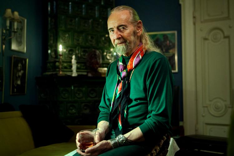 Markis Marcel de Sade - eller Jørgen Vase Schmidt, som han egentlig hed - er død efter et liv, der både bød på overdådige fester, celebre venner og nattevagter på et plejehjem.  Foto: Astrid Dalum