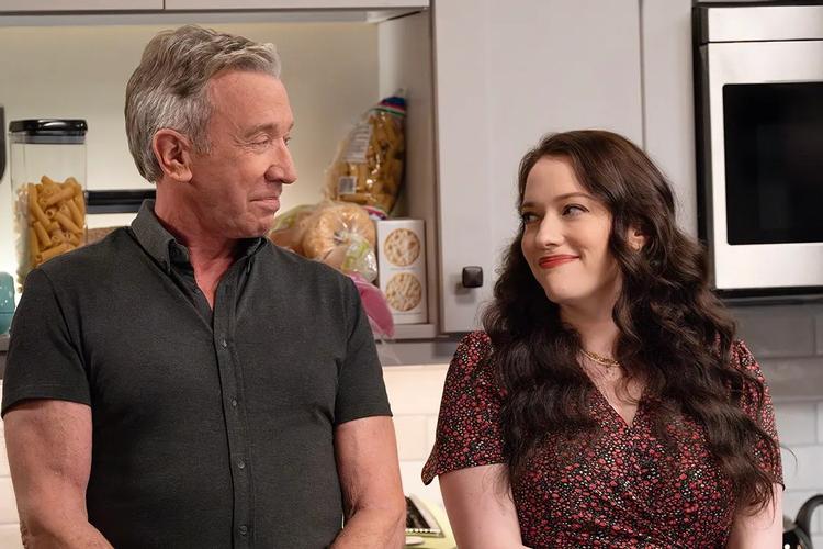 Tim Allen og Kat Dennings er far og datter i 'Shifting Gears'. Foto: Disney
