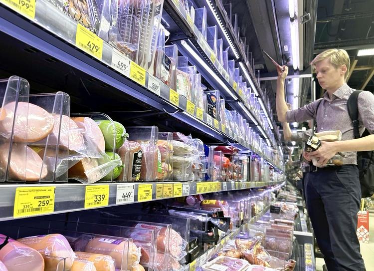 Priserne ser ikke ud til at falde for russerne, der er hårdt ramt økonomisk.  Foto: Yu Tamura/Ritzau Scanpix