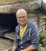 I 20 år har René Kjeldsen været efterskolelærer og fulgt ungdommens udvikling. Han oplever, at unge i dag får mindre ud af efterskoleåret end tidligere, fordi de er blevet mere bange for at dele deres tanker og følelser med hinanden. 