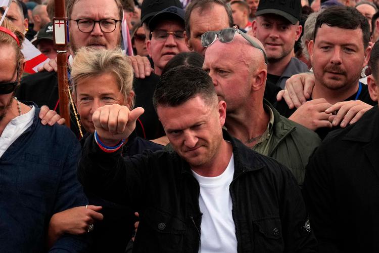 Den 42-årige Tommy Robinson har været fængslet adskillige gange, blandt andet for vold og svindel.  Foto: Carlos Jasso/Ritzau Scanpix