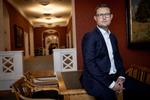 Socialdemokratiets politiske ordfører, Christian Rabjerg Madsen, fastholder, at nye våbensystemer, der skal kunne ramme mål inde i Rusland, skal forhindre krig. Foto: Mads Nissen