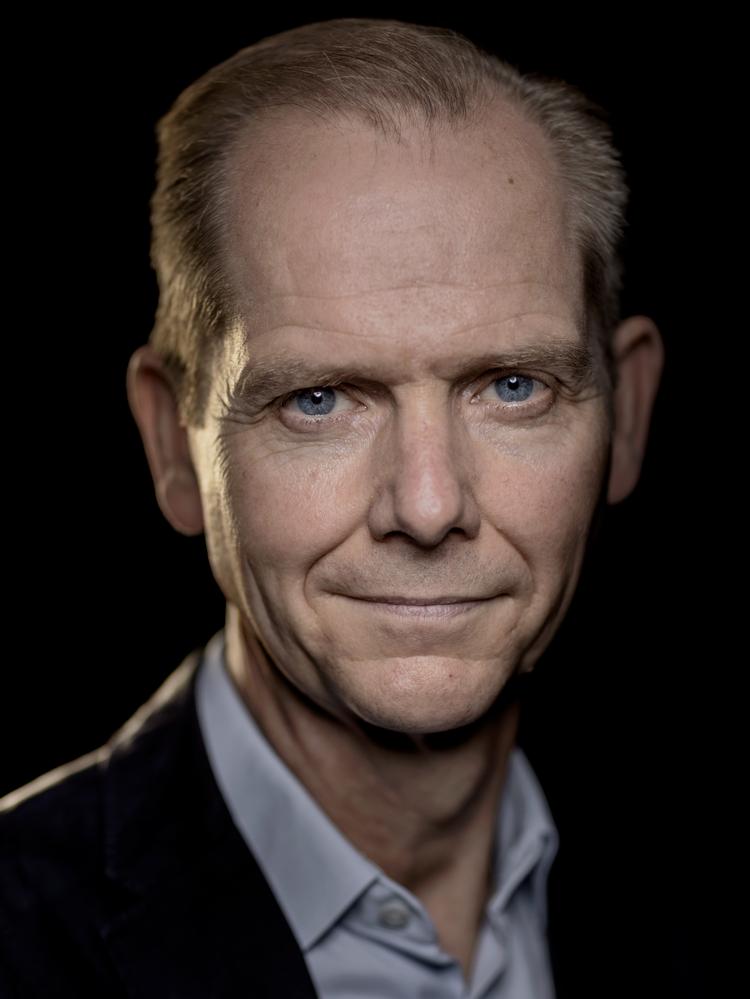 I sin nye bog, ’Til sidst kommer det frem’, hylder Politikens chefredaktør Christian Jensen whistleblowerne, der risikerer job, agtelse i samfundet og i enkelte tilfælde livet for at få sandheden frem.  Foto: Mads Nissen