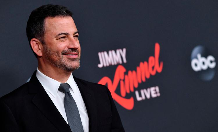 Jimmy Kimmel har været vært på 'Jimmy Kimmel Live!' på ABC siden 2003. Han har ikke selv kommenteret sin suspendering eller sit comeback, men tirsdag aften vender han tilbage til skærmen, og her forventes han at adressere sagen, der har trukket store overskrifter i USA.  Foto: Chris Delmas/Ritzau Scanpix