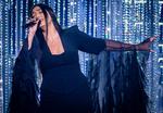 Israelske Yuval Raphael deltog i årets Eurovision Song Contest med sangen 'New Day Will Rise'. Står til flere lande, skal næste års sangkonkurrence afholdes uden Israel. Foto: Jens Büttner/Ritzau Scanpix