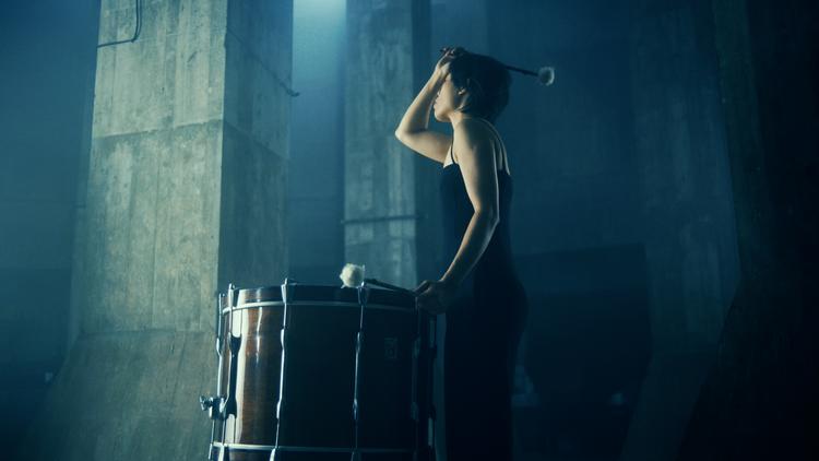 Vandtårnet i Brønshøj er en af de bygninger, Ying-Hsueh Chen har udvalgt på grund af den særlige akustik, hvor efterklangen kan skabe lydlige luftspejlinger. Foto: Fra filmen